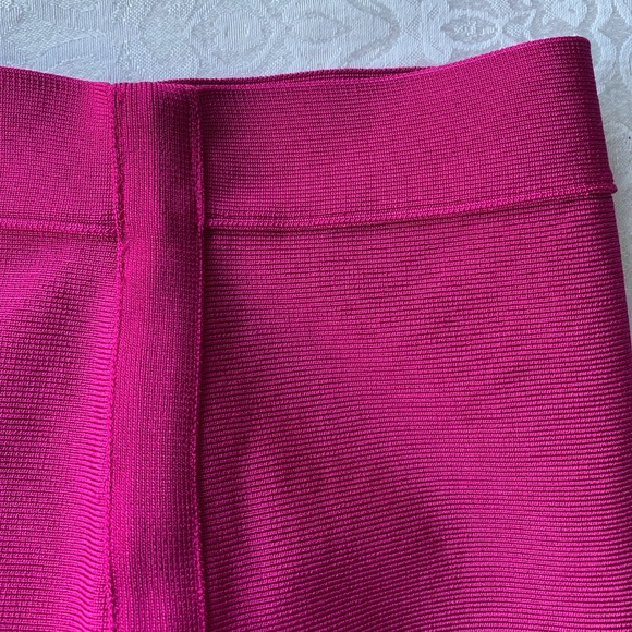 Guess by Marciano size XXS bandage skirt - Picture 10 of 13